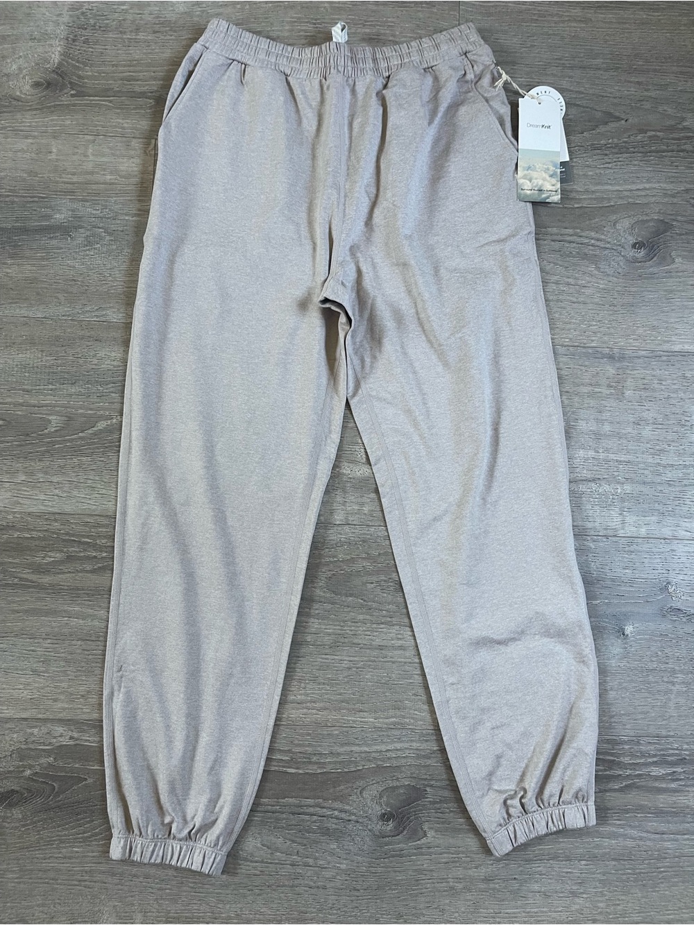 Vouri boyfriend jogger size small New with tags